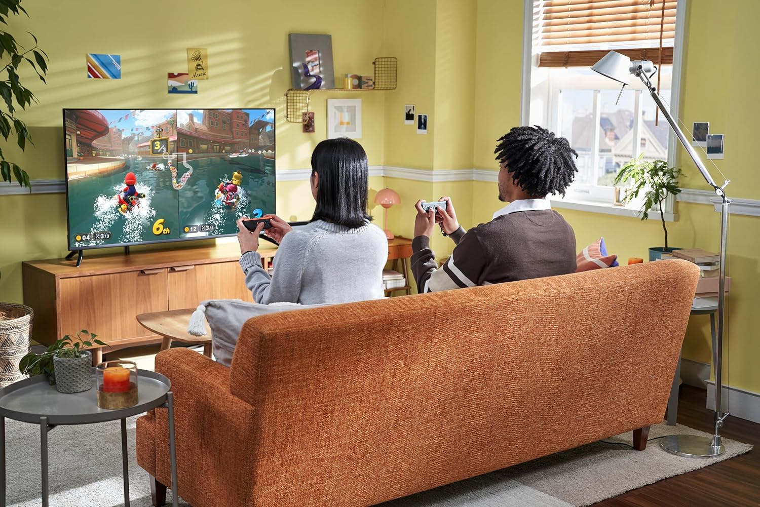 Nintendo Switch 2 + Mario Kart 1080p/4K, Full HD & Joy-Con 2 Controllers Gaming Console